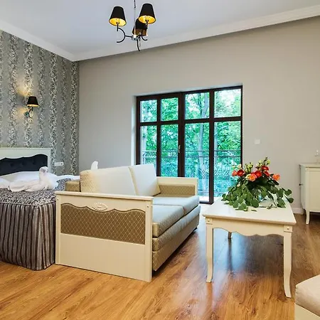 منتجع Palac Margot Nature&spa كارباش